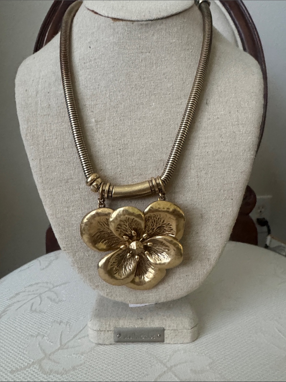 Stella & Dot Bloom Necklace